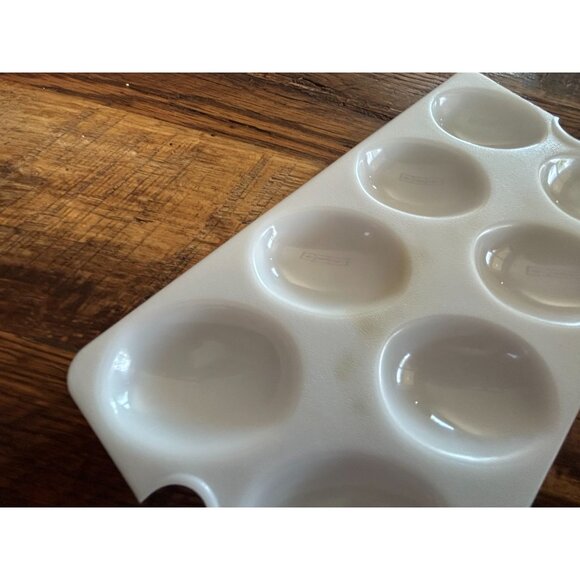 Tupperware Double Deviled Egg Carrier With Lid 723 almond - Picture 5 of 8
